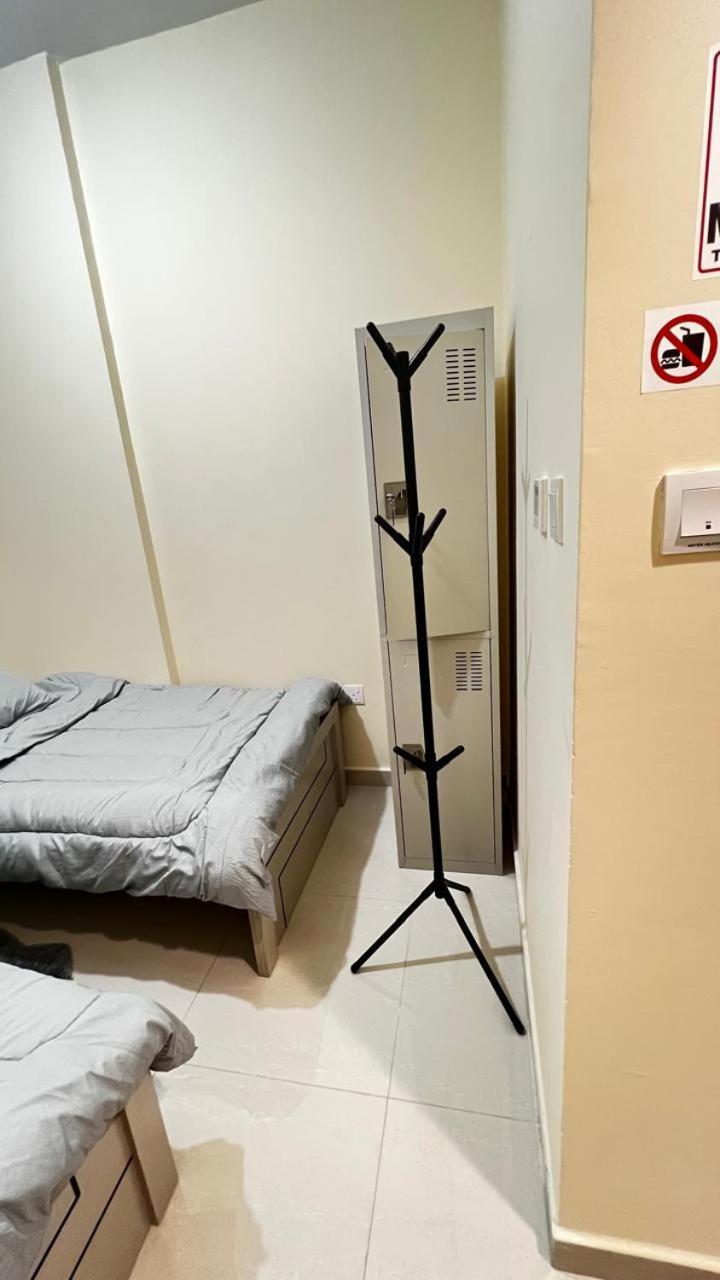 Apartment Rest House Hostel Abu Dhabi